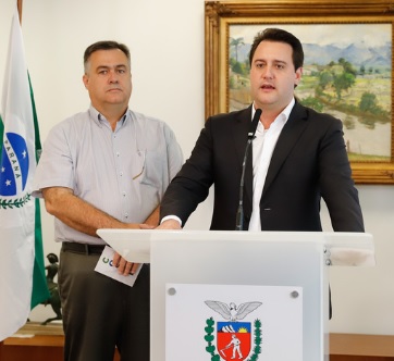Ratinho Junior determina proibição da entrada dos ônibus interestaduais no Paraná