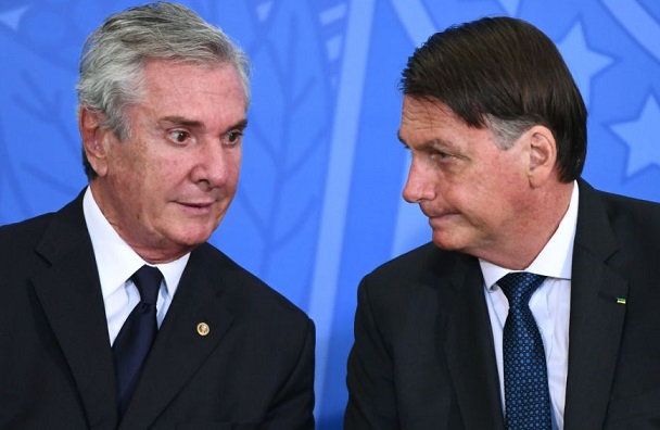 Bolsonaro diz que aceitou sugestões de Collor sobre reajuste nos preços dos combustíveis