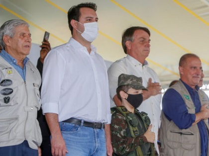 Aos gritos de “fora pedágio”, Ratinho Jr é vaiado em Cascavel