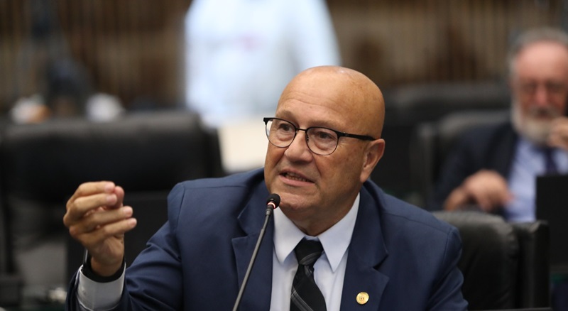 Romanelli defende corte do Bolsa Família para quem gasta o benefício em apostas