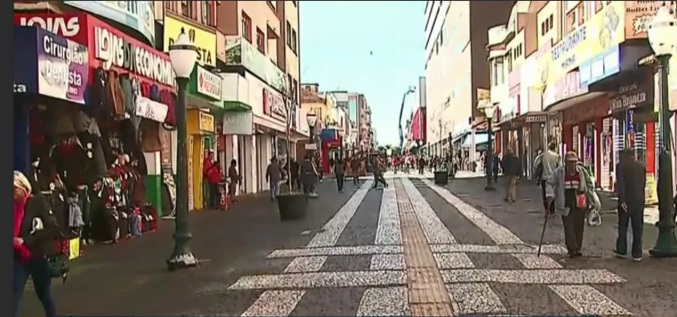 Procon no Calçadão de PG: órgão orienta população sobre contas da Sanepar