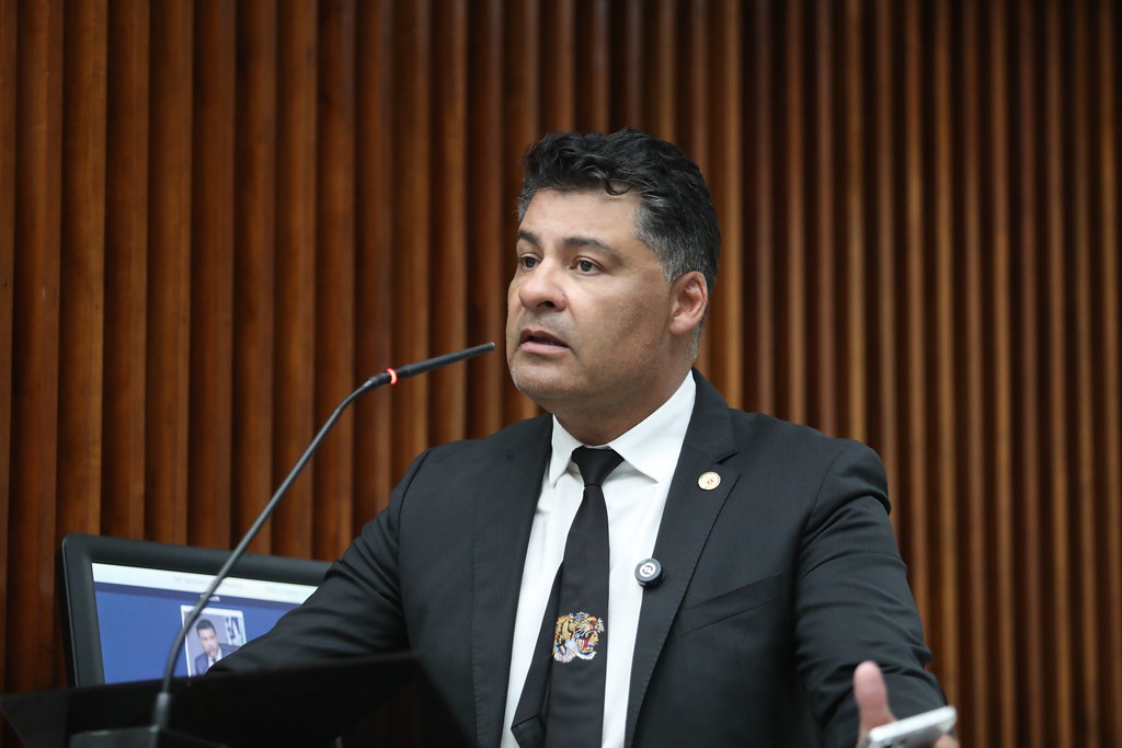 Rangel pede por escrito perguntas da CEI do Lixo