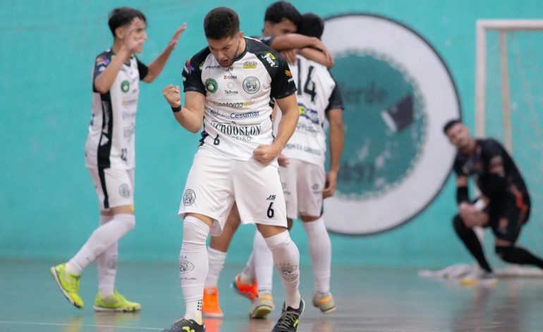 Contorno vence fora de casa e fica próximo da segunda fase na Chave Bronze