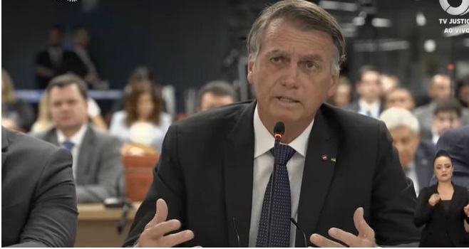 Bolsonaro depõe ao STF e nega acusações sobre atos golpistas e ataque às urnas