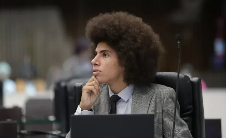 Renato Freitas contesta suspensão e alega perseguição política na Alep