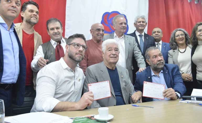 Filiação formalizada: PDT quer candidaturas de Requião Filho ao Governo do Paraná e Roberto Requião ao Senado
