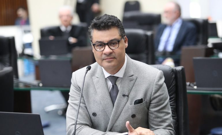 Rangel rebate prefeita de PG: “vive criticando o governador, ela gosta de arrecadar e de gastar”
