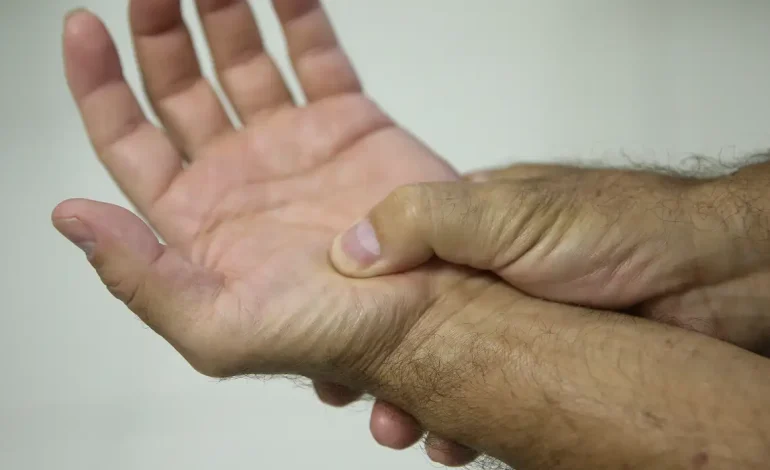 Fibromialgia passa a ser reconhecida por lei como deficiência: veja os direitos garantidos
