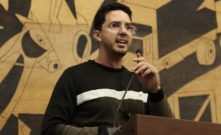 Dr. Erick denuncia perseguição aos vereadores que votaram contra o aumento do IPTU em Ponta Grossa