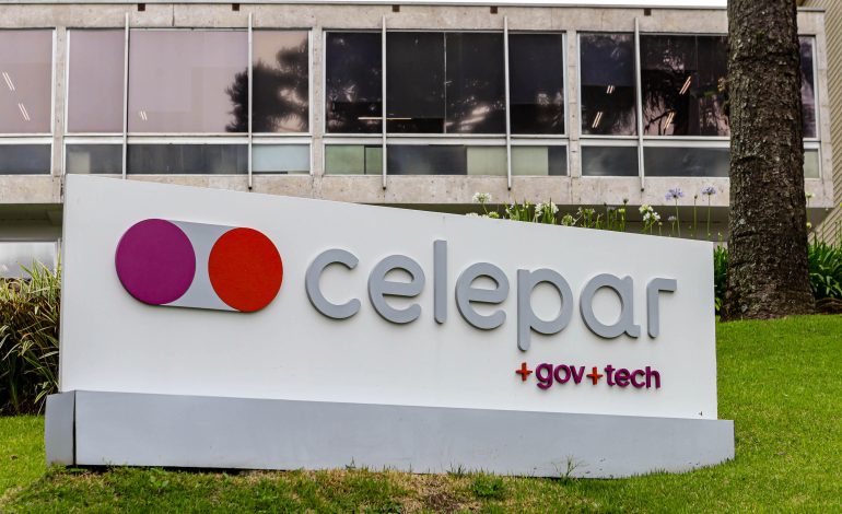 TJ nega liminar e mantém audiência de privatização da Celepar: oposição vai recorrer