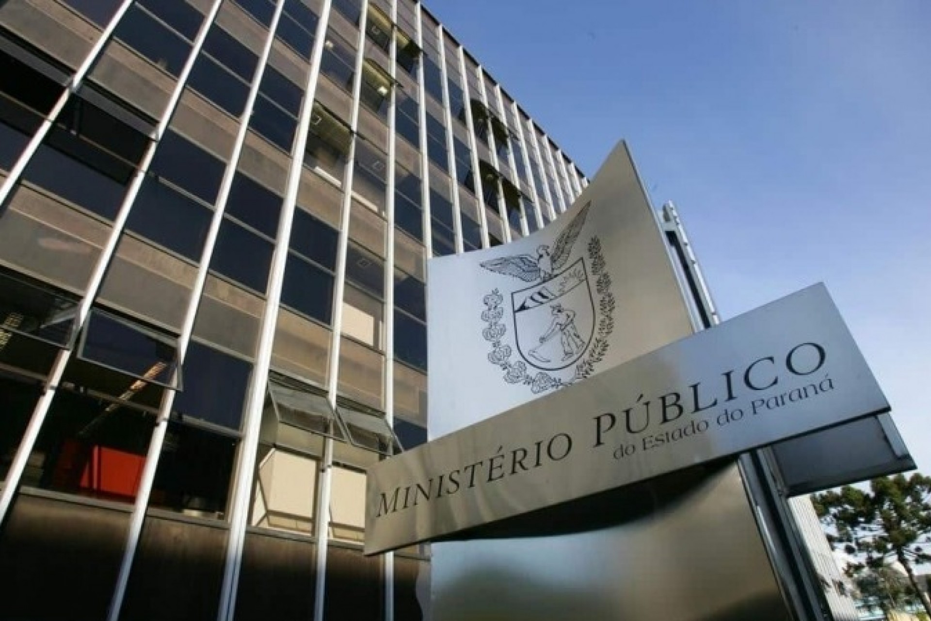 Ministério Público ajuíza ação contra Sanepar por despejo de esgoto no Rio Tibagi