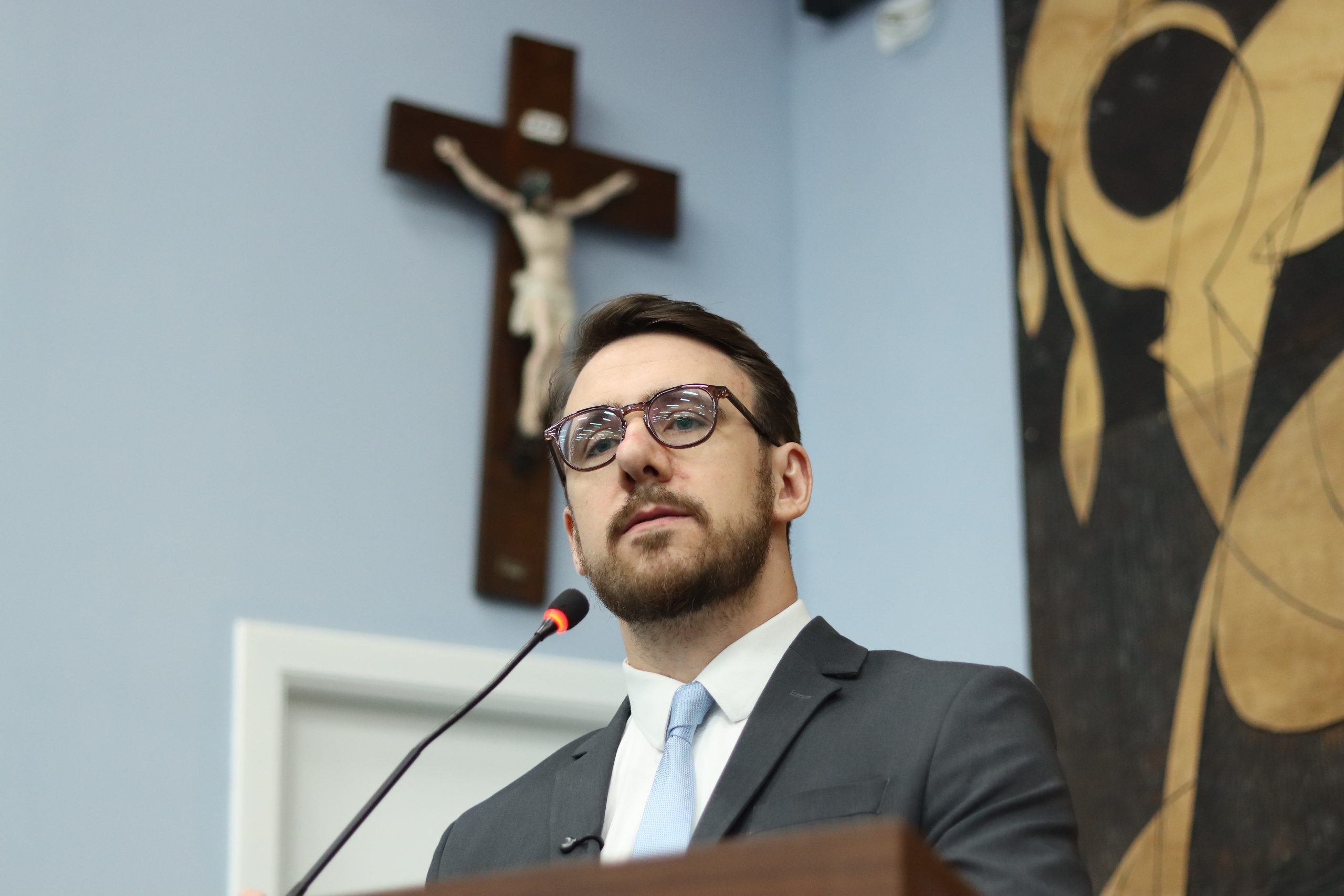 Stocco questiona Prefeitura de PG sobre licitação de quase R$ 10 milhões para digitalização