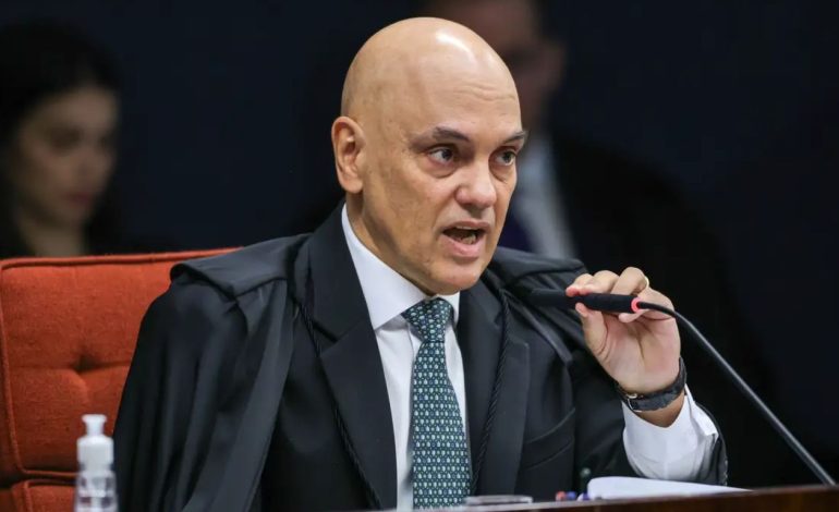 Ministro Alexandre de Moraes indica voto para condenar Bolsonaro